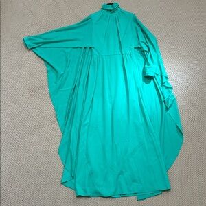 Vintage 70’s Glamour, Flowy Lilli Diamond Maxi Dress, cape sleeve